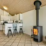 Kyllikki - 300m To The Fjord By Interhome