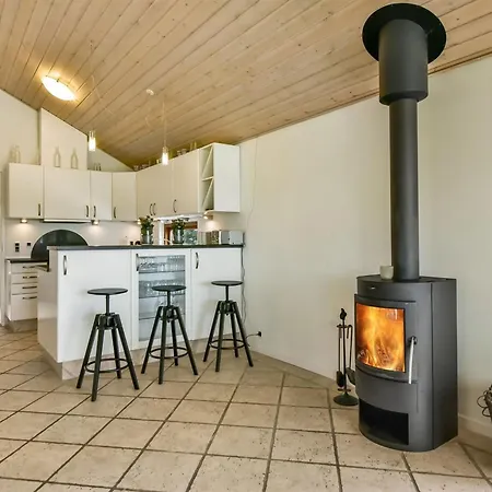 Kyllikki - 300m To The Fjord By Interhome