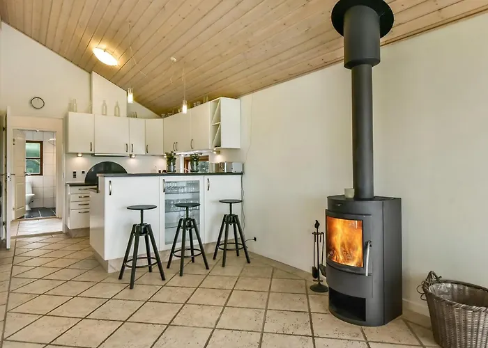 Kyllikki - 300m To The Fjord By Interhome